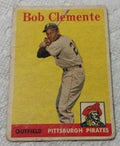 1958 Topps baseball Pittsburgh Pirates Roberto Clemente #52, PIRATES (HOF)