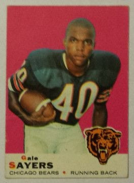 1969 Topps football Gayle Sayers #51, CHICAGO BEARS (HOF)